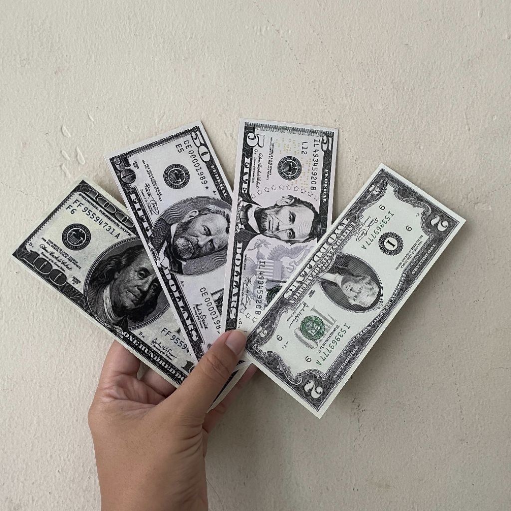 Replika Uang Dollar