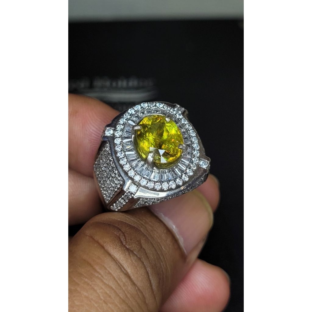 Natural Sphene 3.24ct