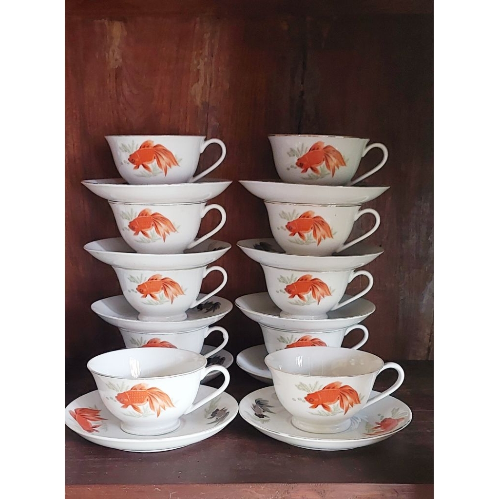 cangkir vintage ikan mas koi