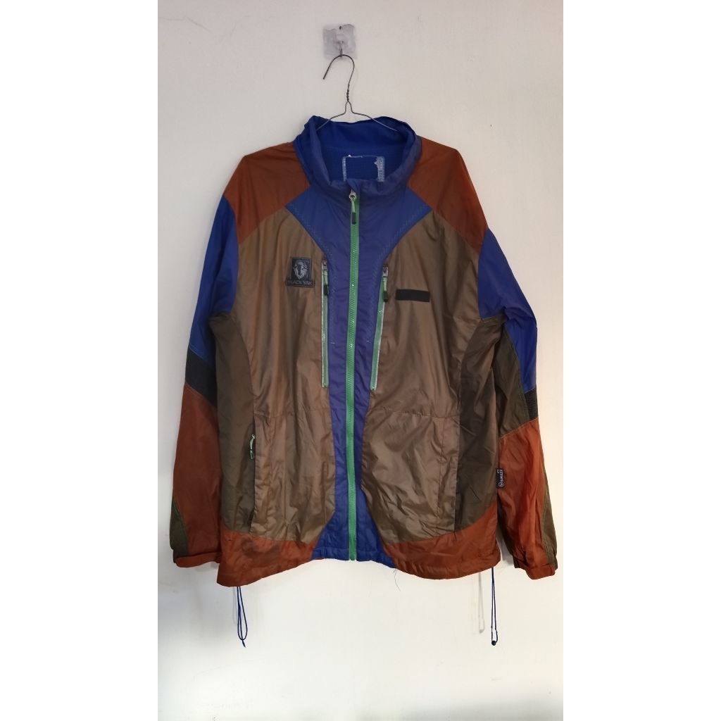 Jaket Outdoor Blackyak