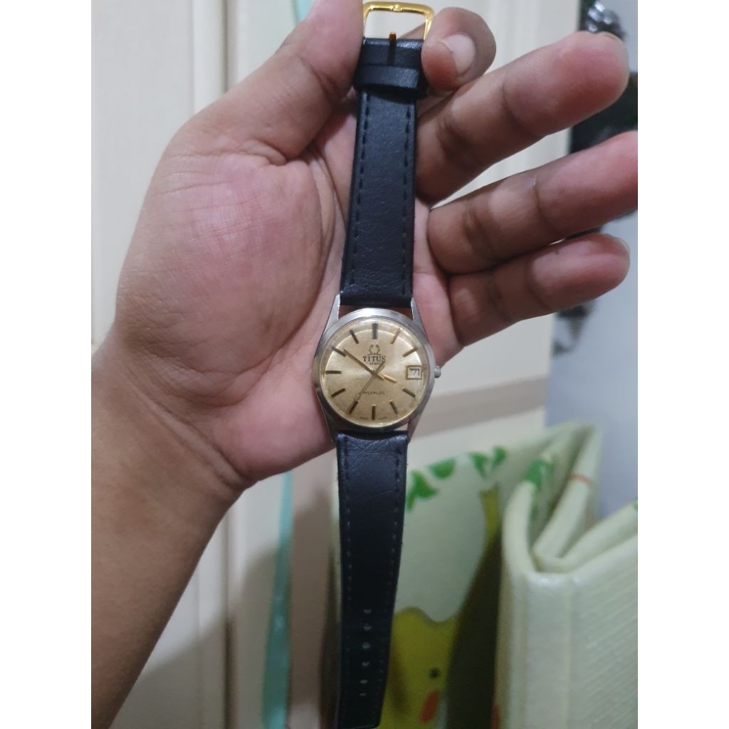 jam second titus manual wainding