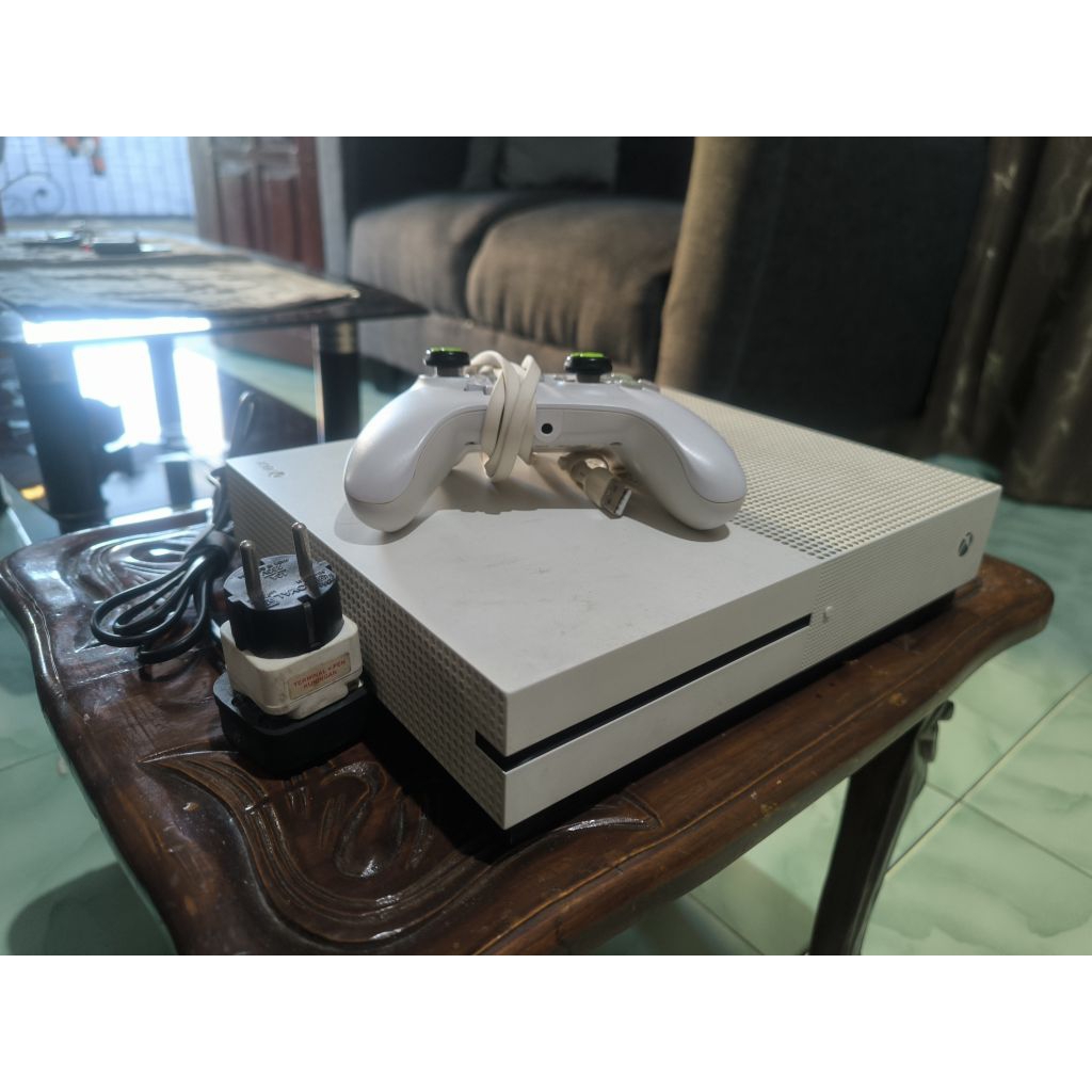 Second XBOX One S 500Gb