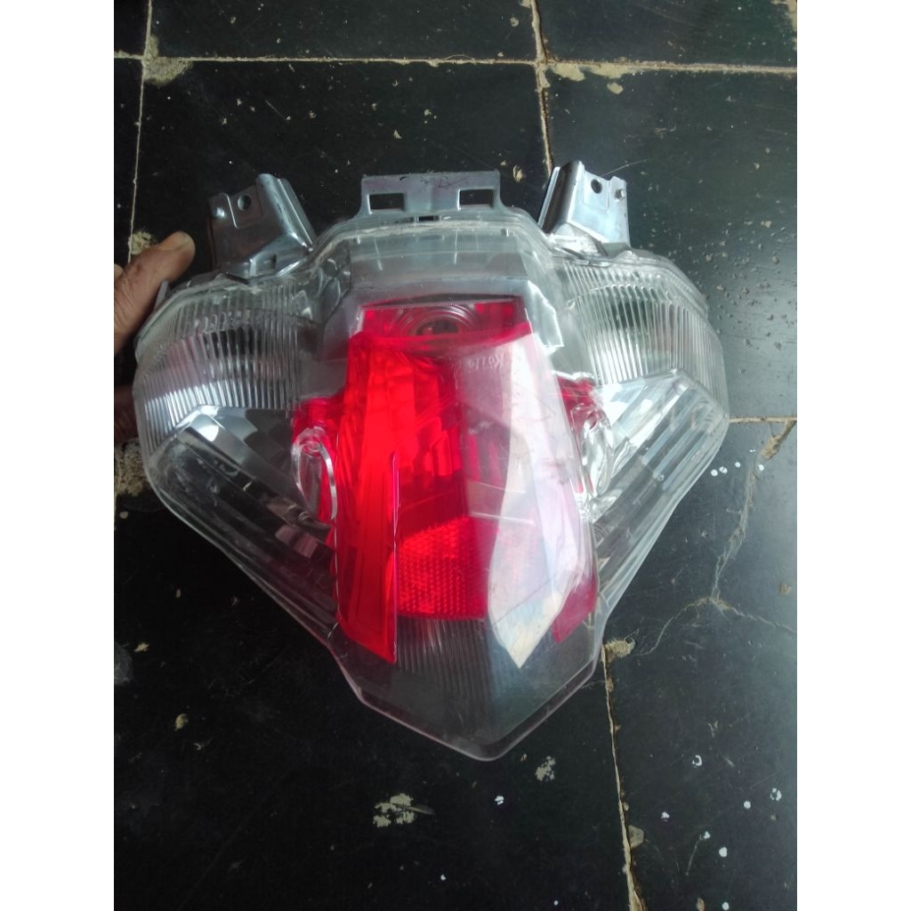 lampu belakang motor Suzuki nex2