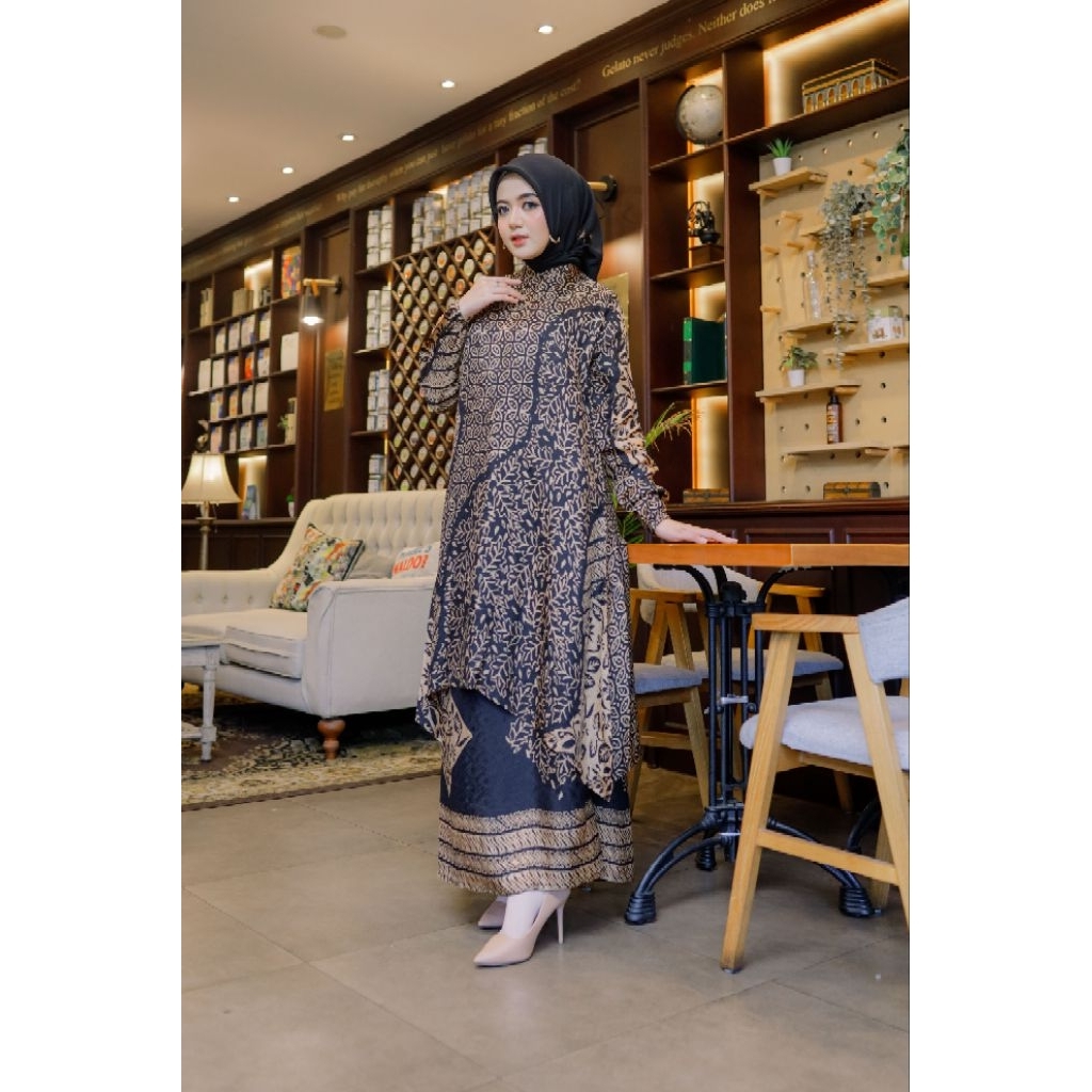Setelan Gamis Batik Wanita Elegan Model Kondangan Tren Terbaru Lengan Elastis