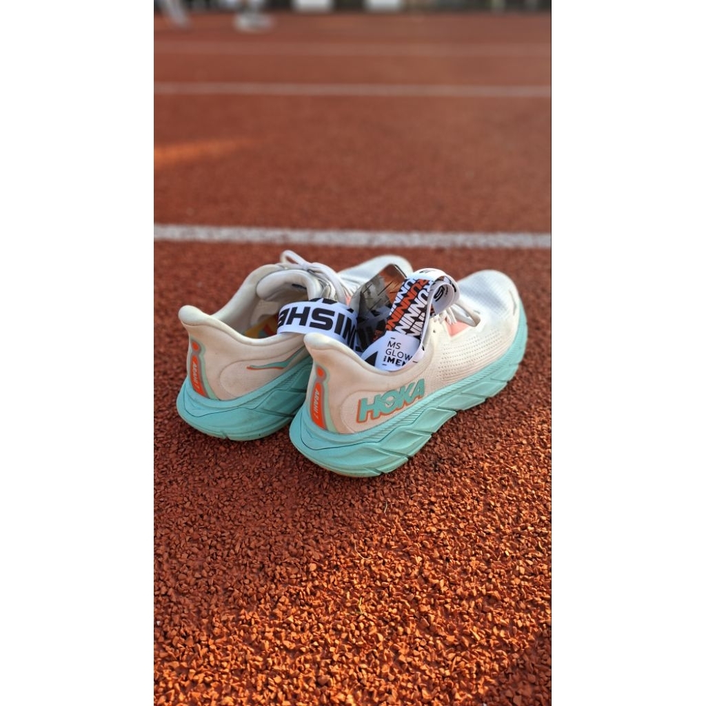 hoka arahi 7 second size 43