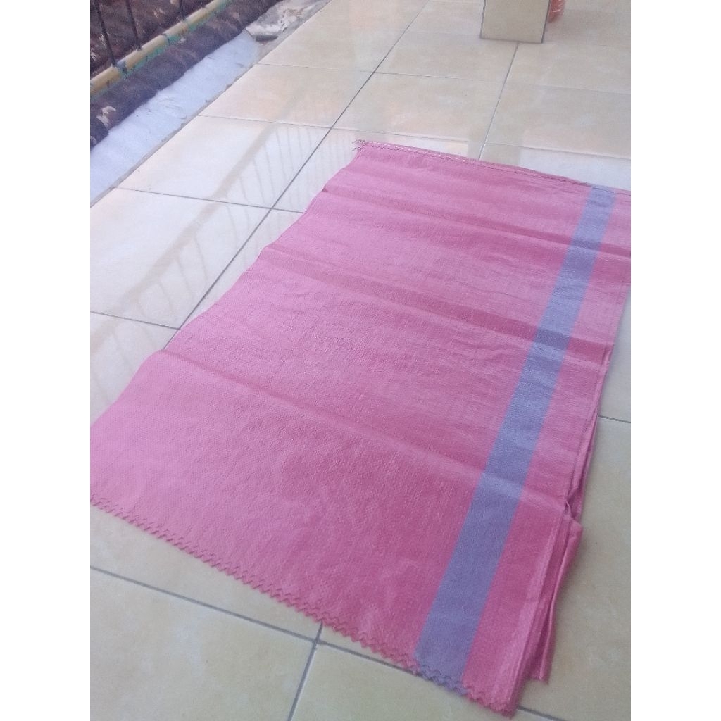 karung combi merah UK 65x105