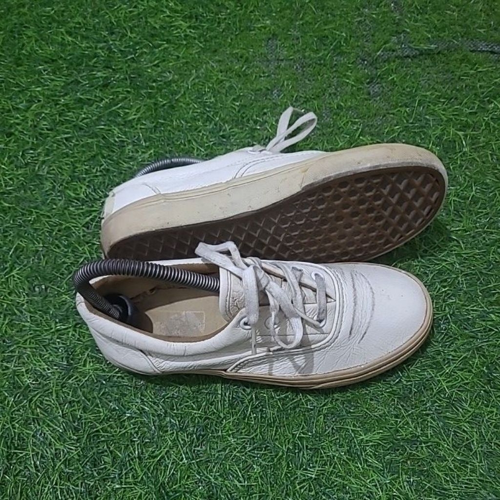 sepatu sneakers vans authentic kulit size 37.5