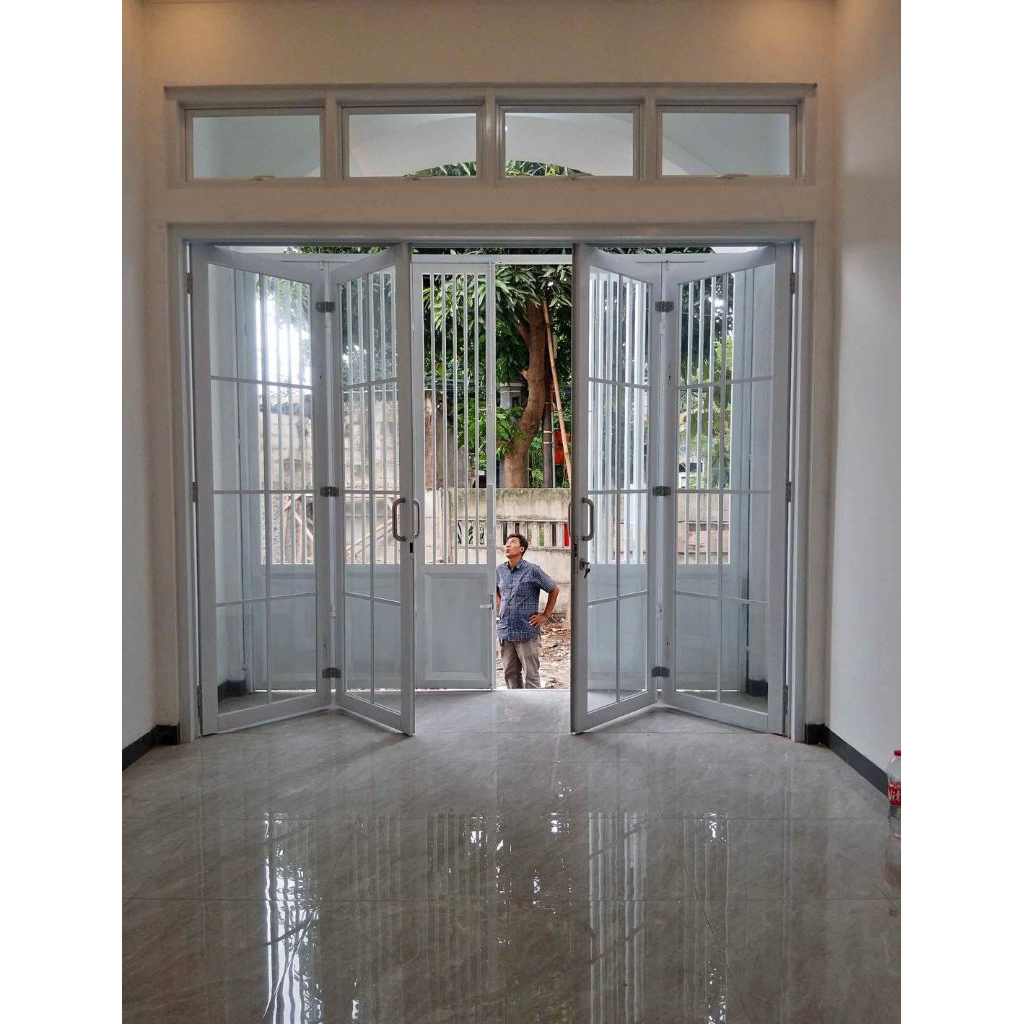 Pintu Aluminium Sliding Lipat Ornament Kaca Mati Aluminium Custom Berbagai Macam Model dan Ukuran