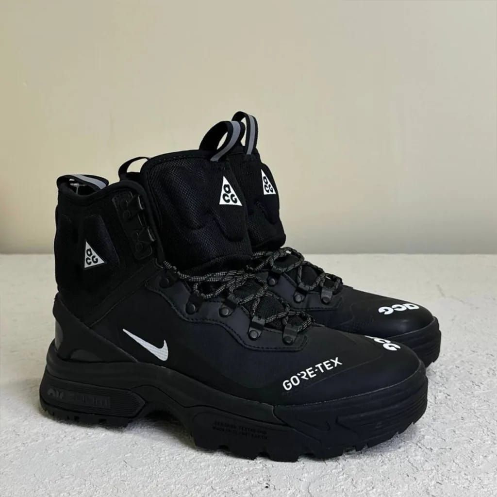 Sepatu Hiking Pria Nike ACG Gaiadome Goretex Black