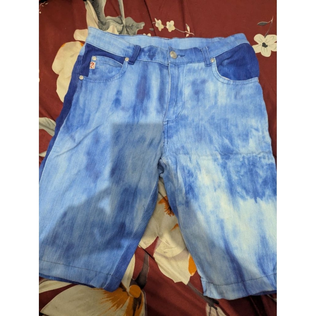 Celana Pendek Guess USA Size 28 Original