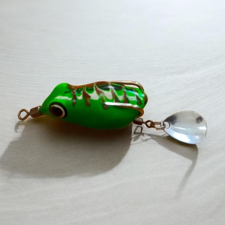 soft frog 4cm hook vmc motif