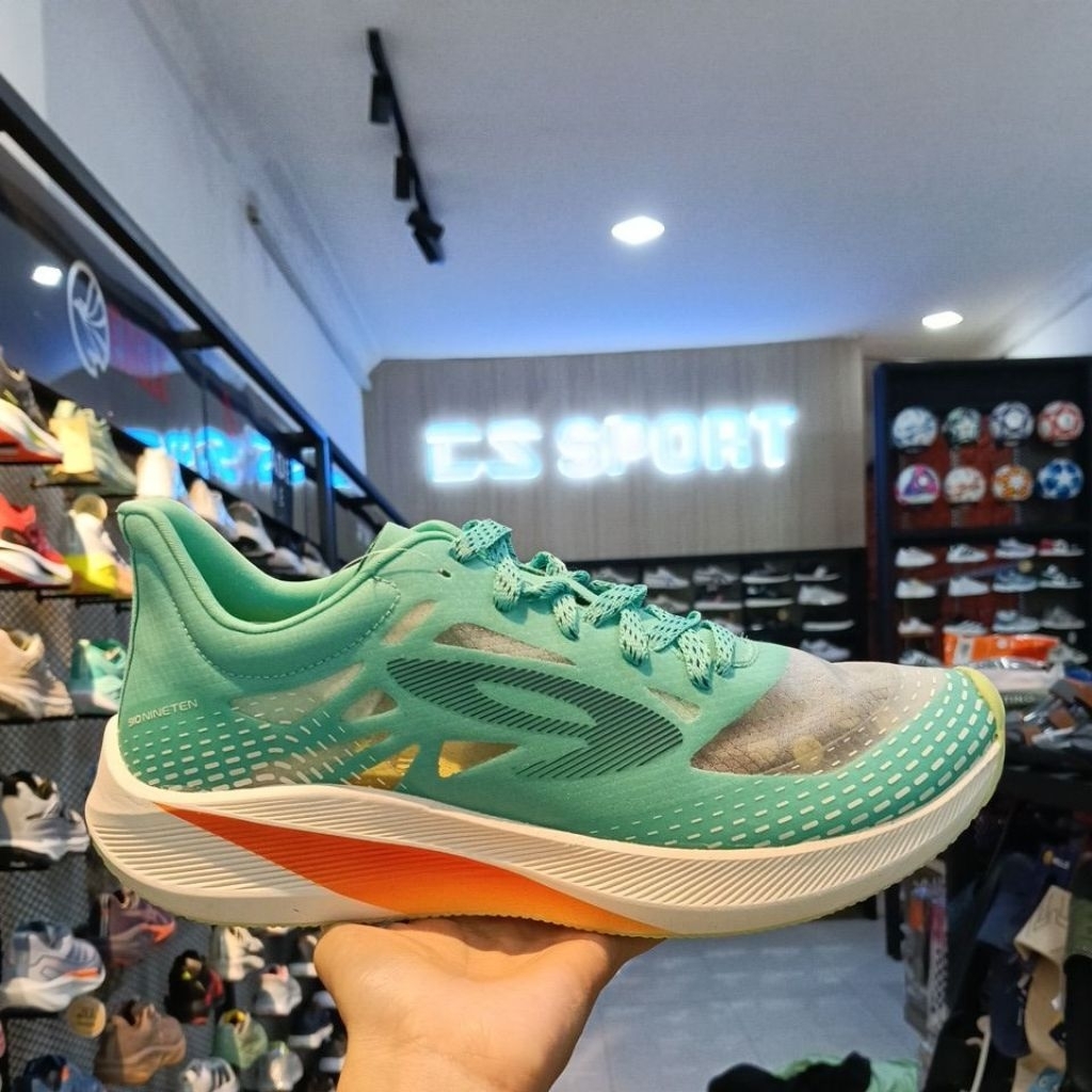 Sepatu Running NINETEN 1.5 SE ORIGINAL