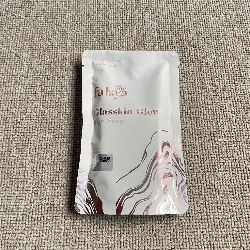 [New] The Falsya Beauty Glasskin Glow Bar Soap