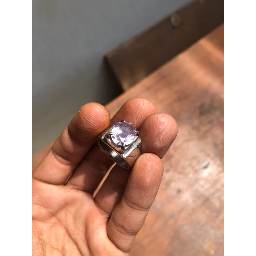 Cincin lawas berlian temuan