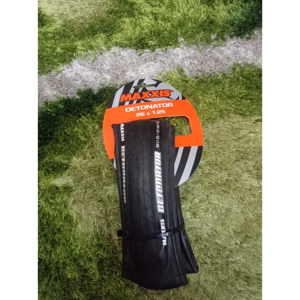 BAN LUAR SEPEDA MAXXIS DETONATOR 26 X 1.75 KEVLAR