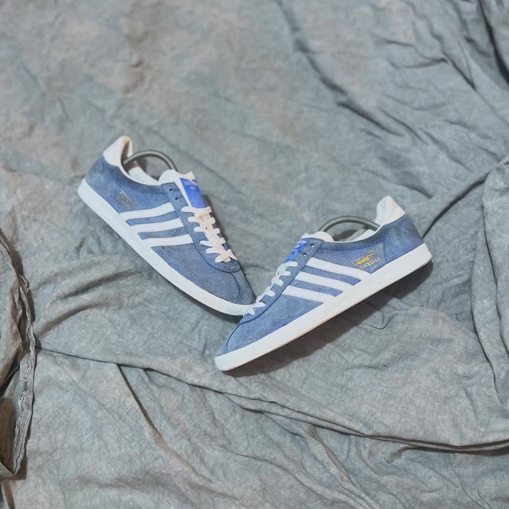 adidas gazelle silver green womens ADIDAS GAZELLE INDOOR SHOES IG4998