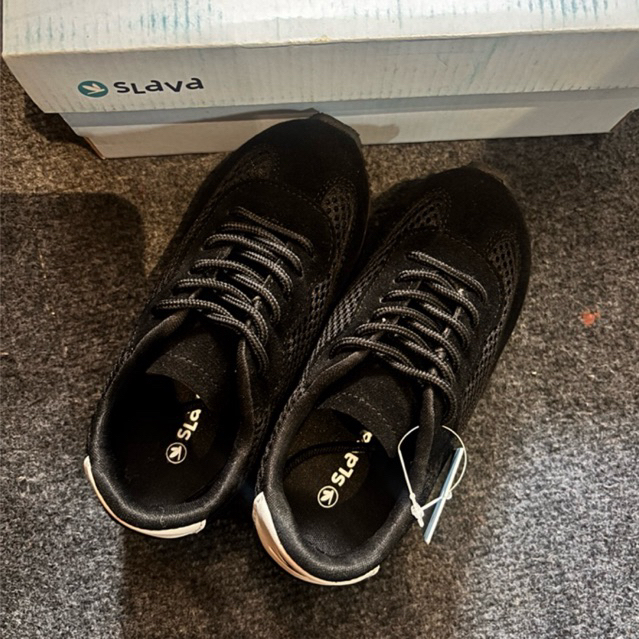 New Slava Lumira -sepatu anak size 27