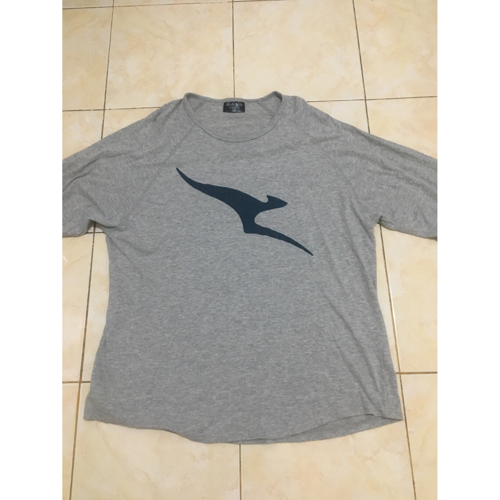 Kaos Pria Brand Qantas