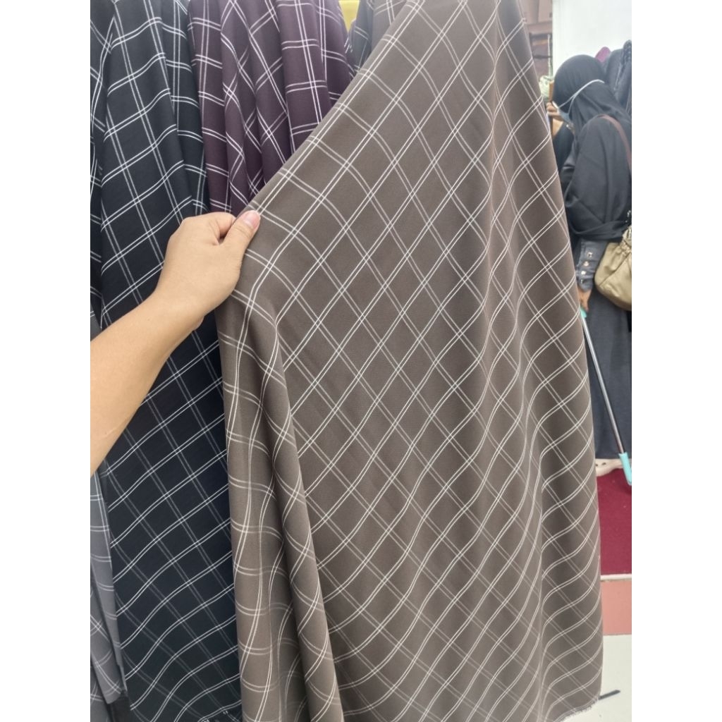 KAIN/BAHAN SUPER JET BLACK KOTAK MOTIF TERBARU BAHAN LEMBUT HARGA PER SETENGAH METER