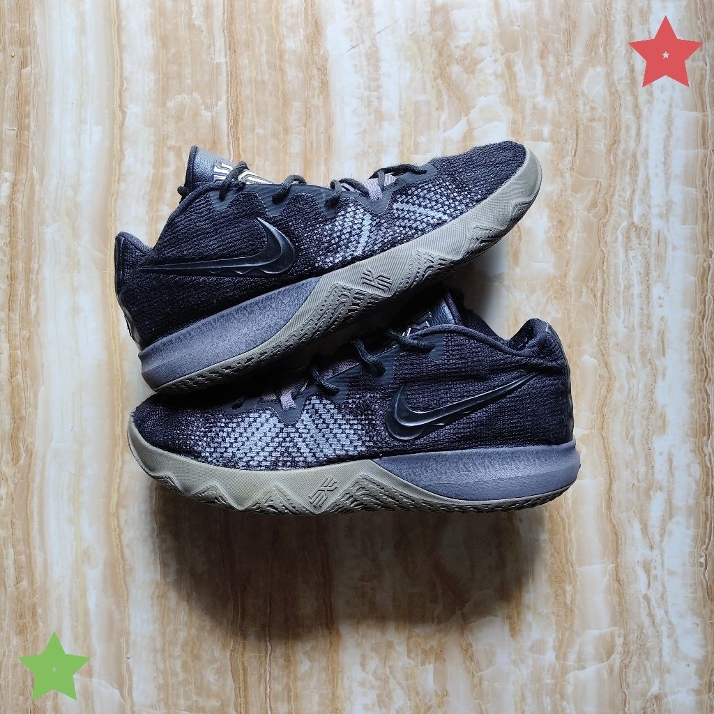 Kyrie Flytrap Gunsmoke size 47