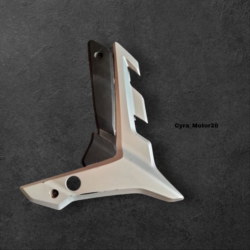 cover L pivot tutup bodi rangka sebelah kiri honda cs1 cs 1 cs one original