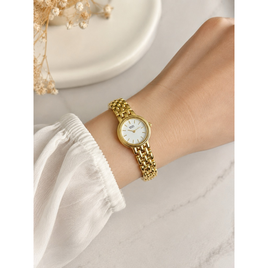 Seiko gold tne lady watches