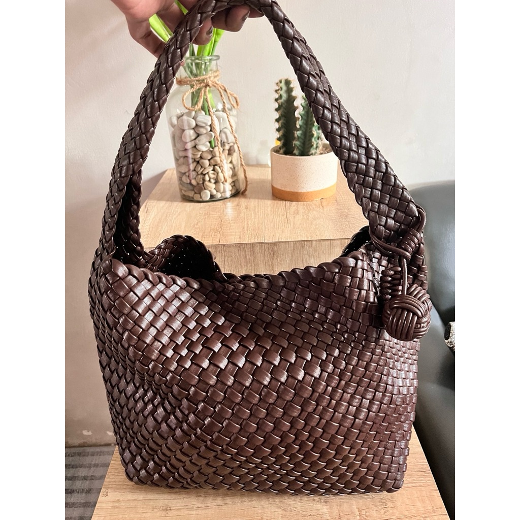 Tas Preloved Anyam
