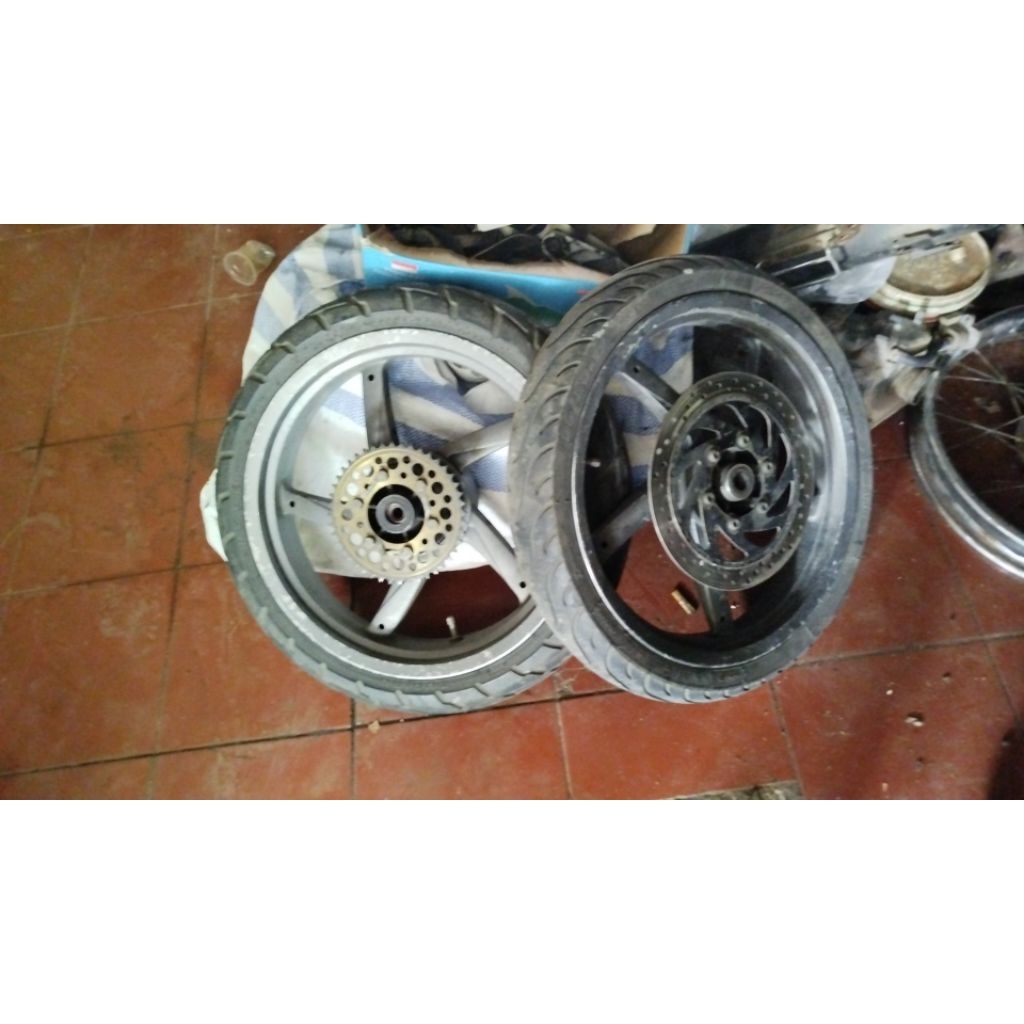 VELG HMF SCORPIO SET BAN ORIGINAL RING 17 TAPAK LEBAR