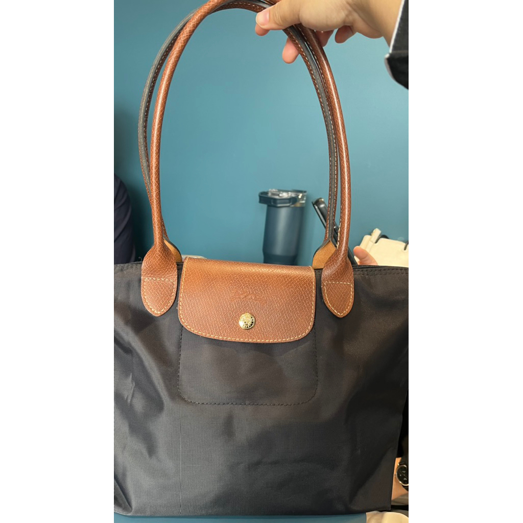 Longchamp classic black preloved