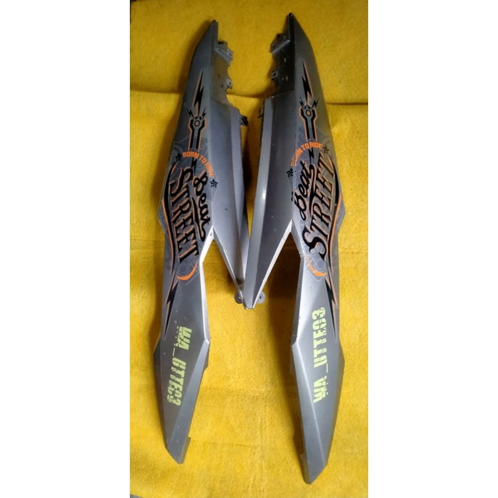 cover body belakang kanan kiri Honda beat street th 2017 ori