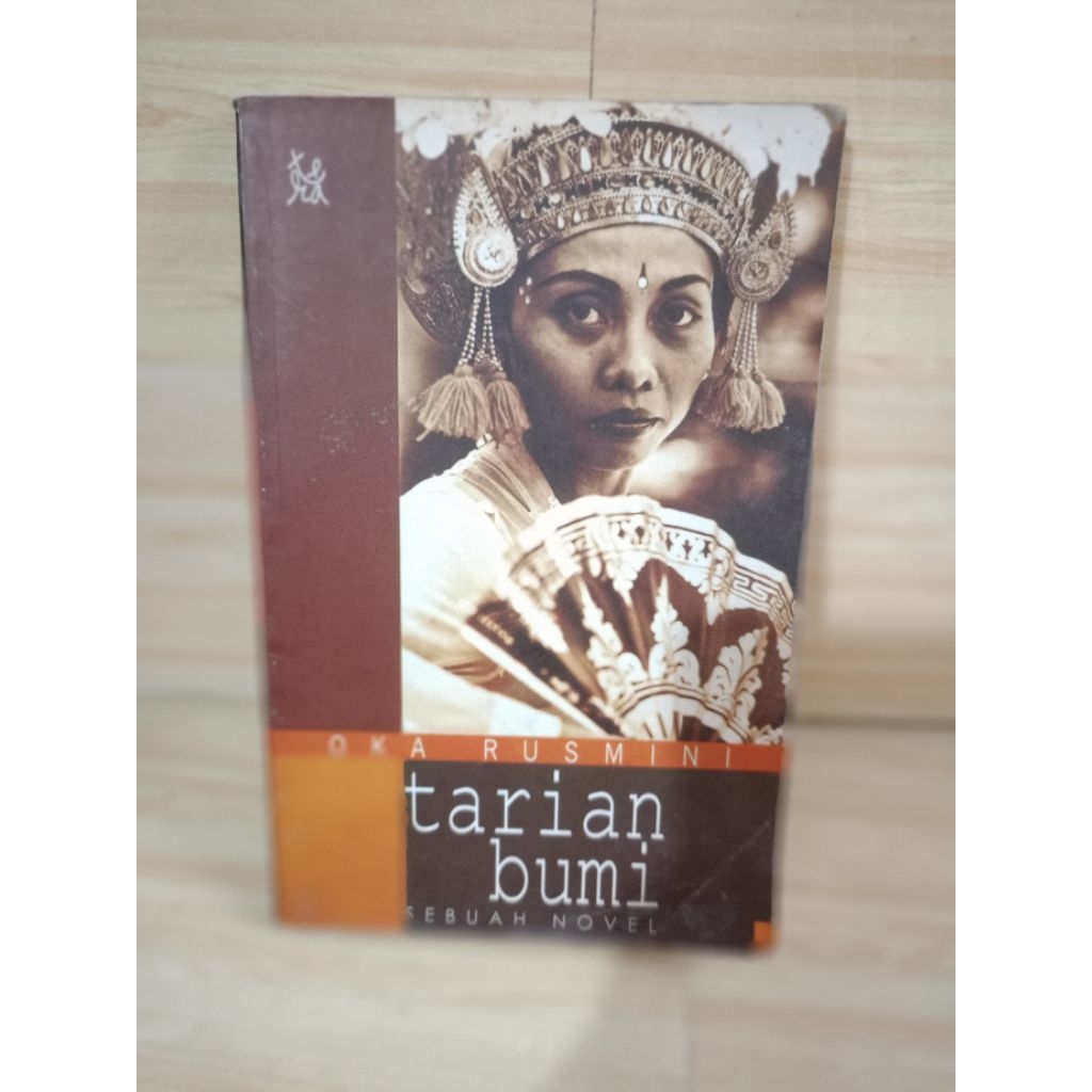 TARIAN BUMI by Oka rusmini