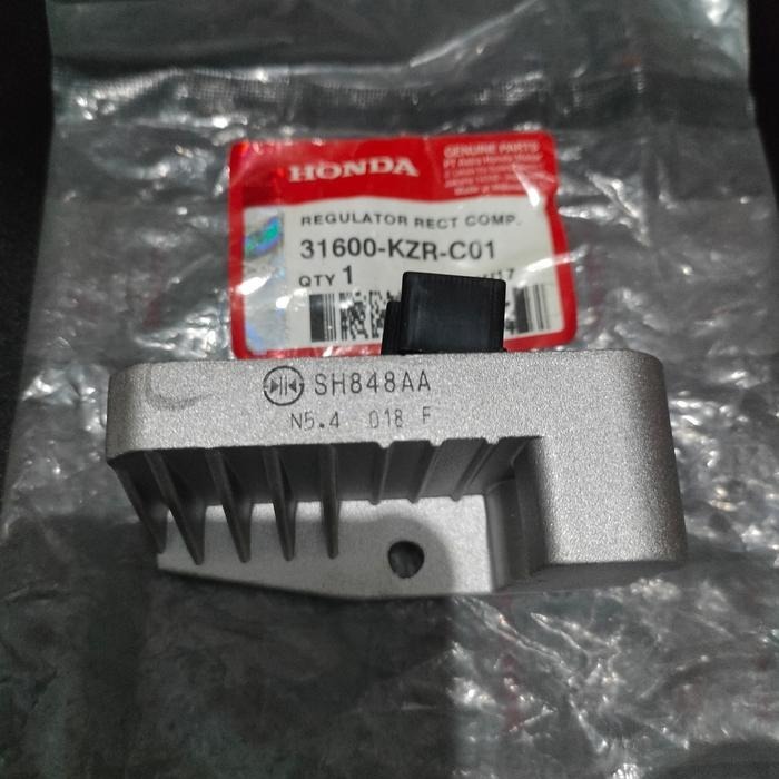 KIPROK REGULATOR HONDA VARIO 125 FI VARIO 125 TECHNO ( KZR ) NON LED