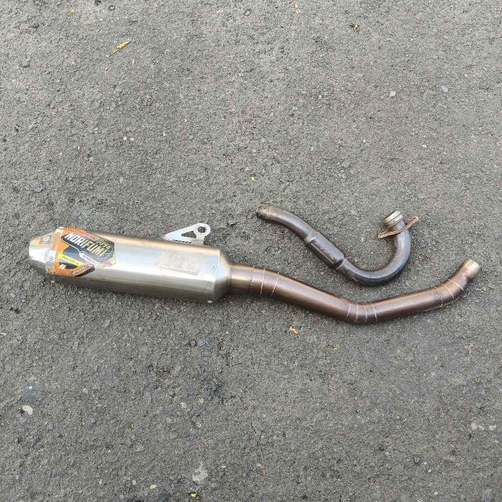 Knalpot racing KLX 150 (bekas)