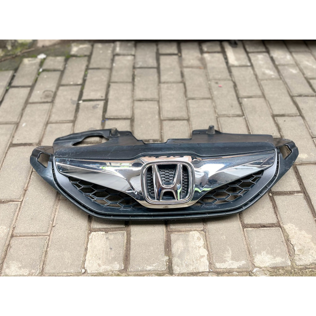 Grill Depan Honda Brio 2012-2016 Original Copotan