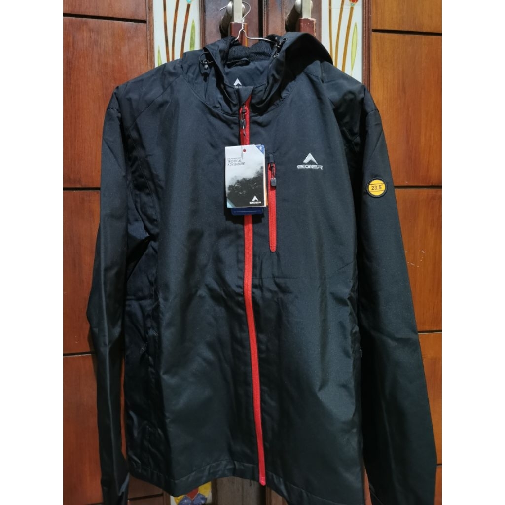 J Perseverance size M