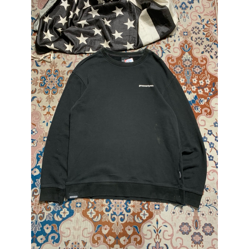 CREWNECK GROOVE RHYME