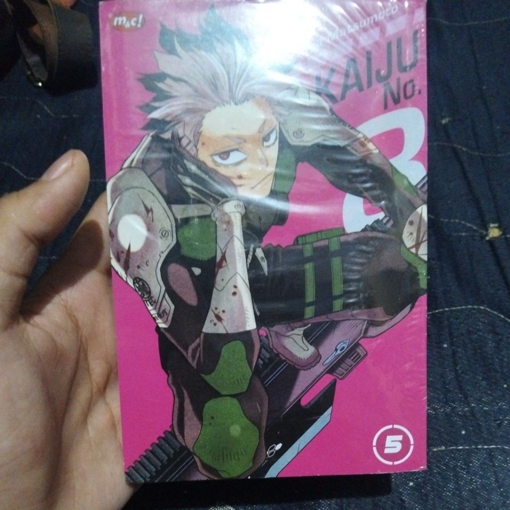komik kaiju no 8 vol 5