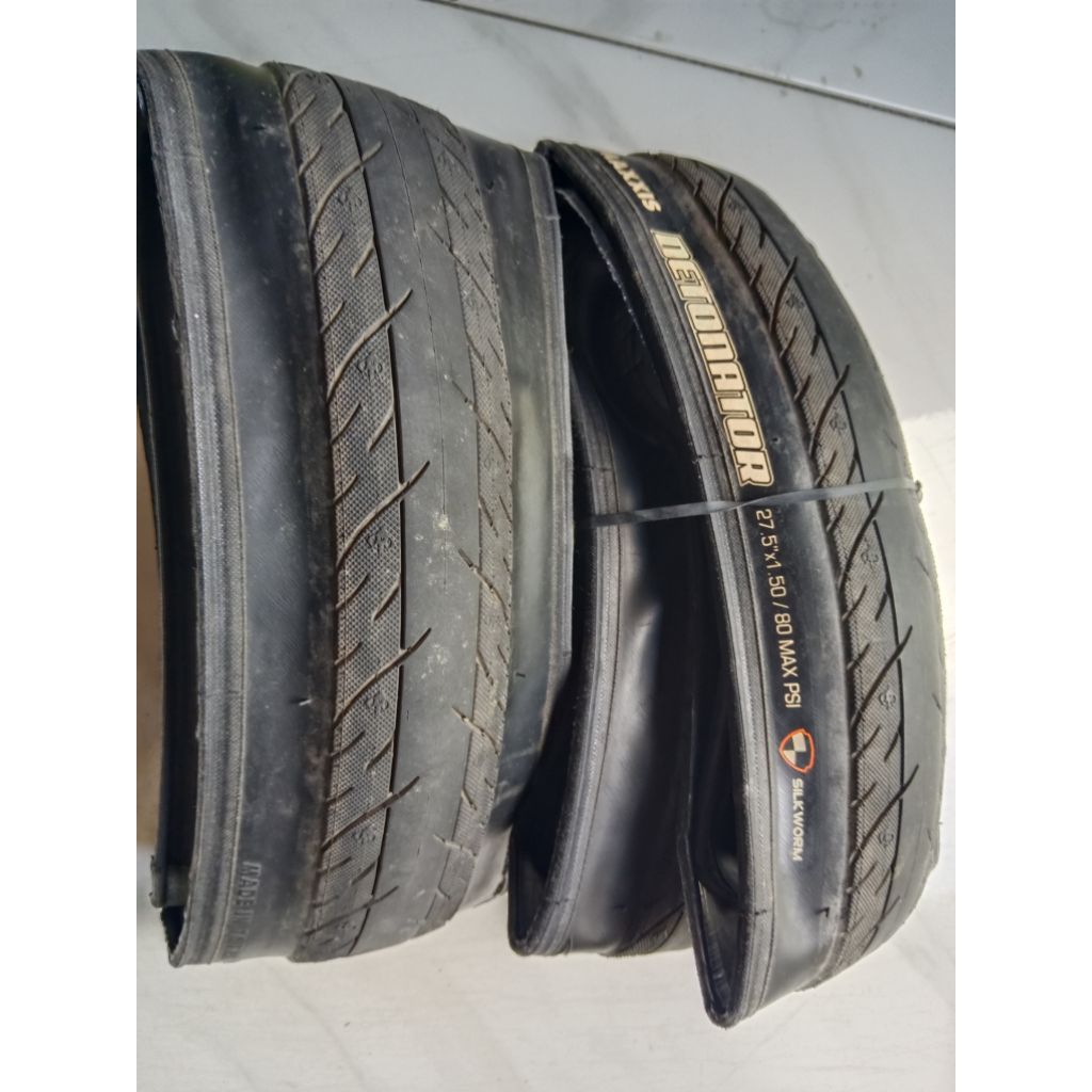 ban luar maxxis detonator