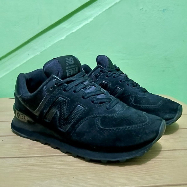 Sepatu Sekolah Anak Full Hitam New Balance NB 574 Size 37 Full Black