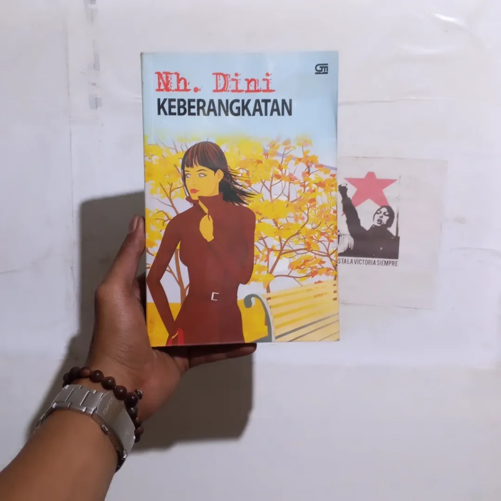 Keberangkatan by Nh. Dini
