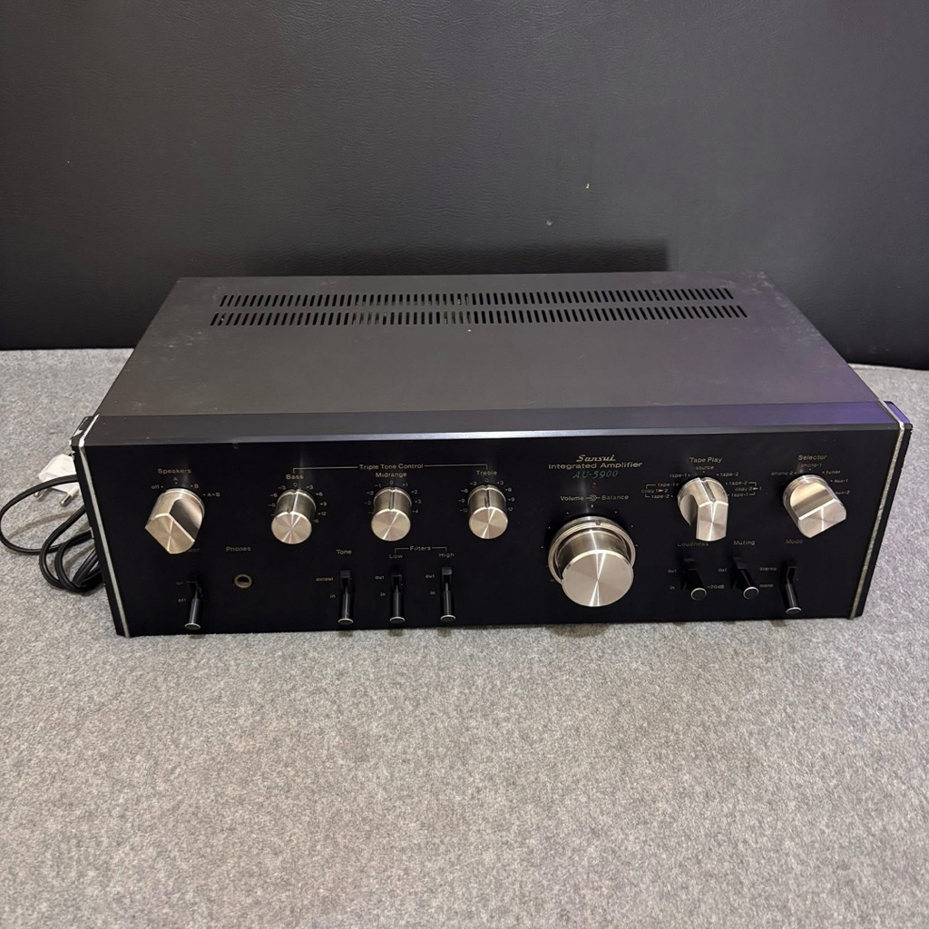 AMPLIFIER SANSUI AU 5900