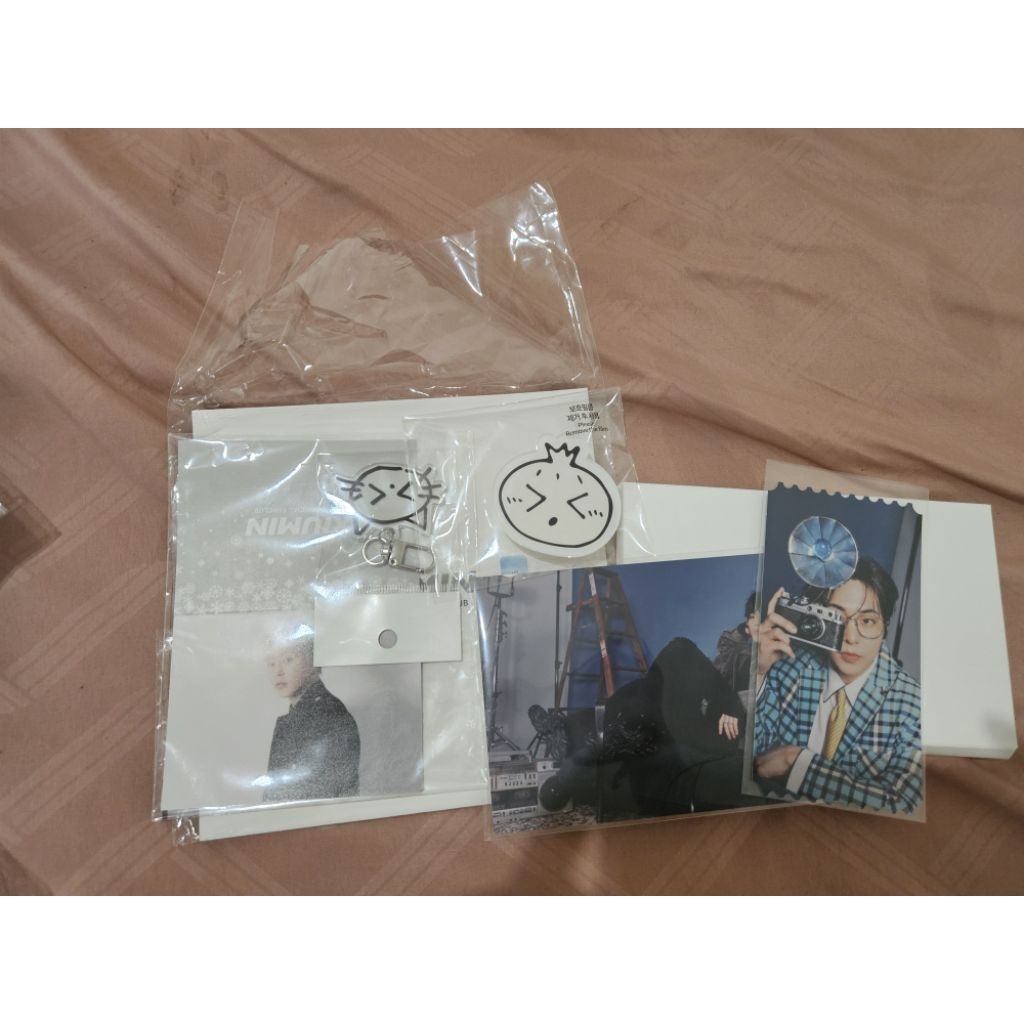 exo xiumin griptok keyring postcard dari x times dan membership japan official minseok md merch