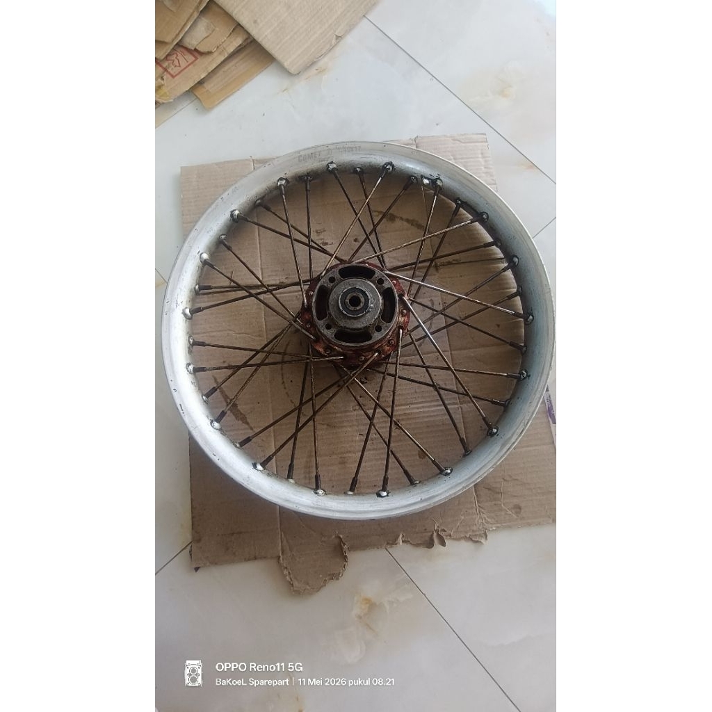 VELG DEPAN UNIVERSAL COMET 17X140 TROMOL COMET