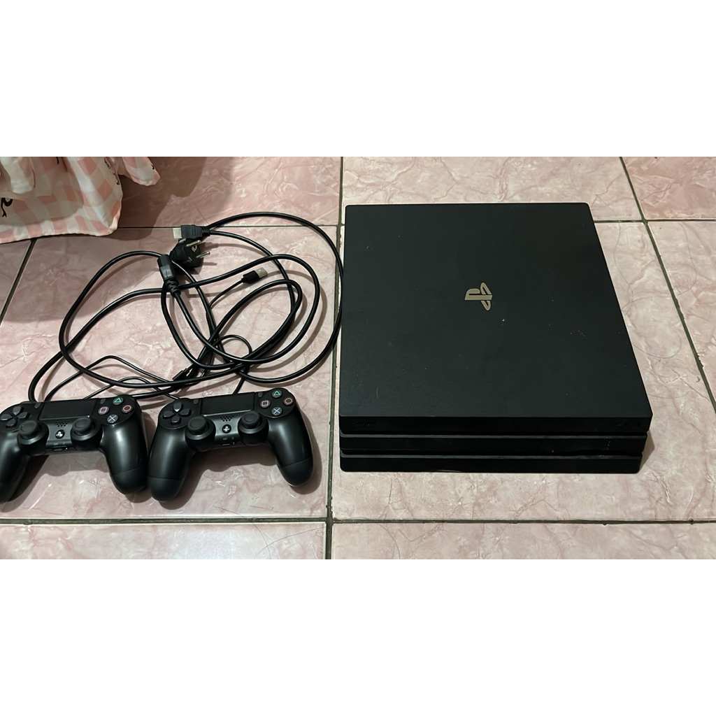Playstation 4 Pro 4K HD 1TB