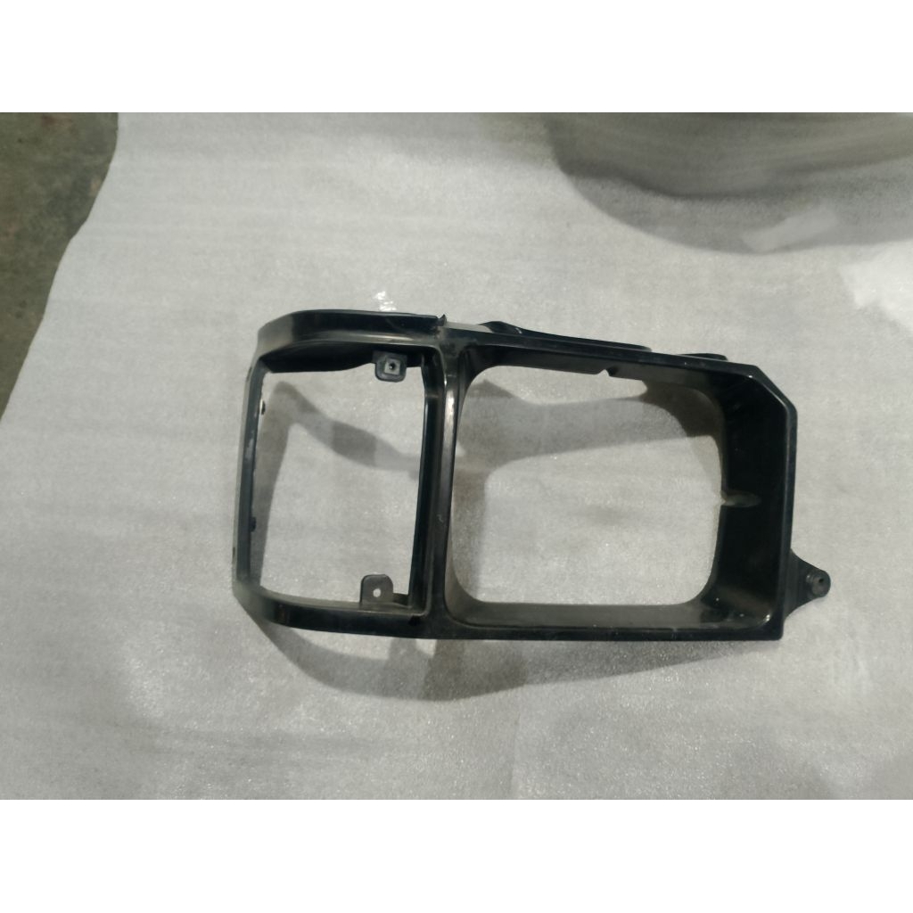 cover sein headlamp kijang super original copotan kanan Rh