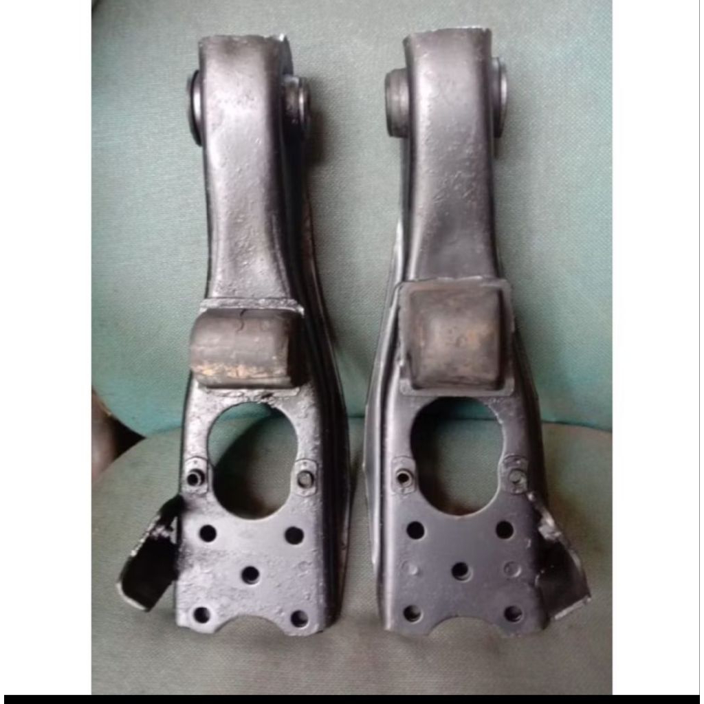 Low Arm-Sayap Bawah Toyota Kijang 5k 7k Kf40 Kanan Kiri Original Copotan
