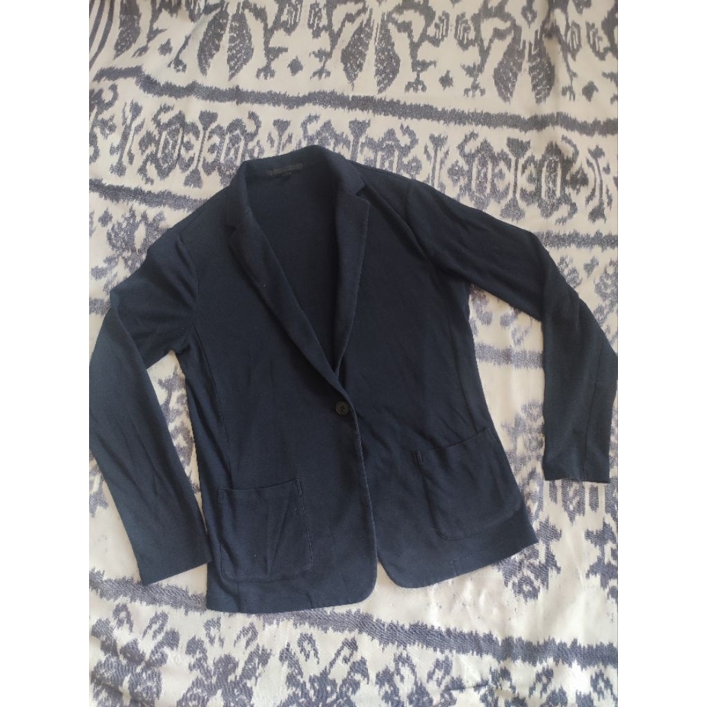preloved blazer kaos cewek oriUniqlo