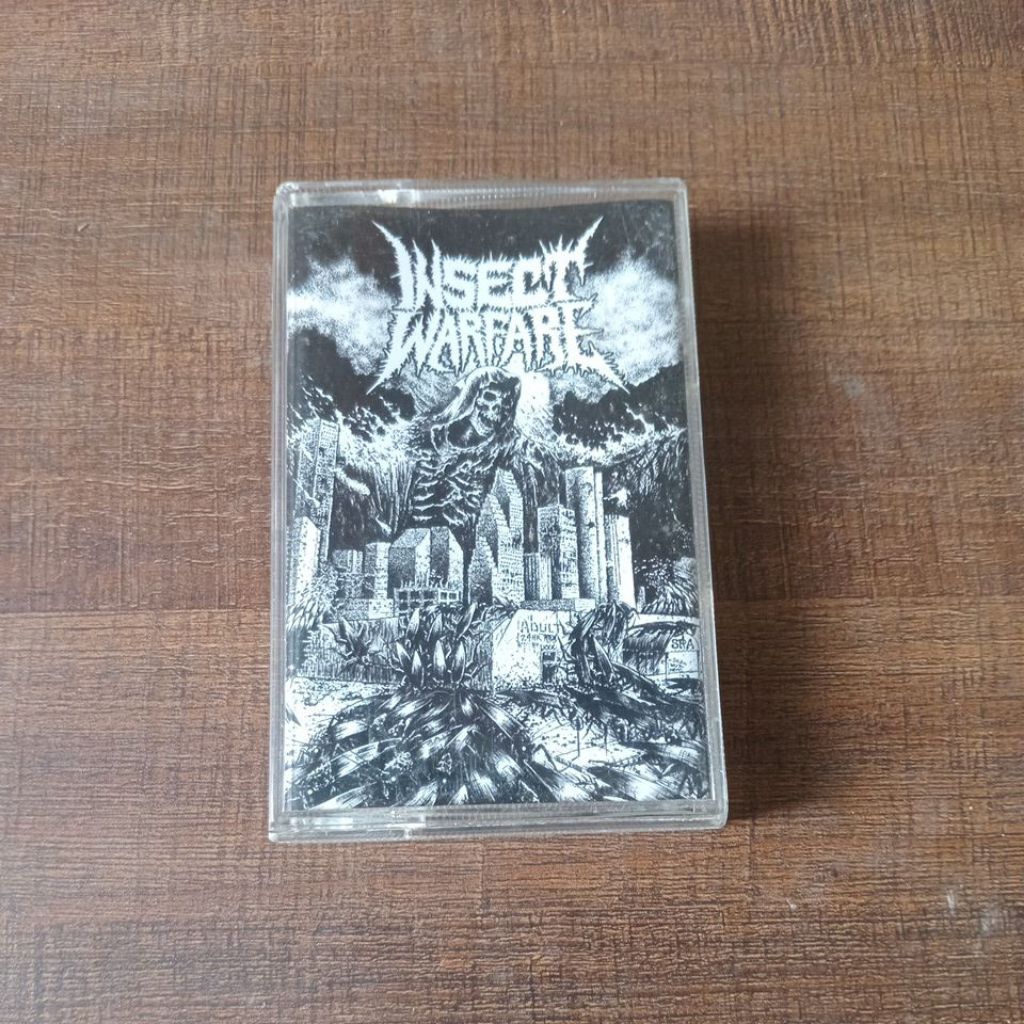 Kaset Metal Insect Warfare World Extermination