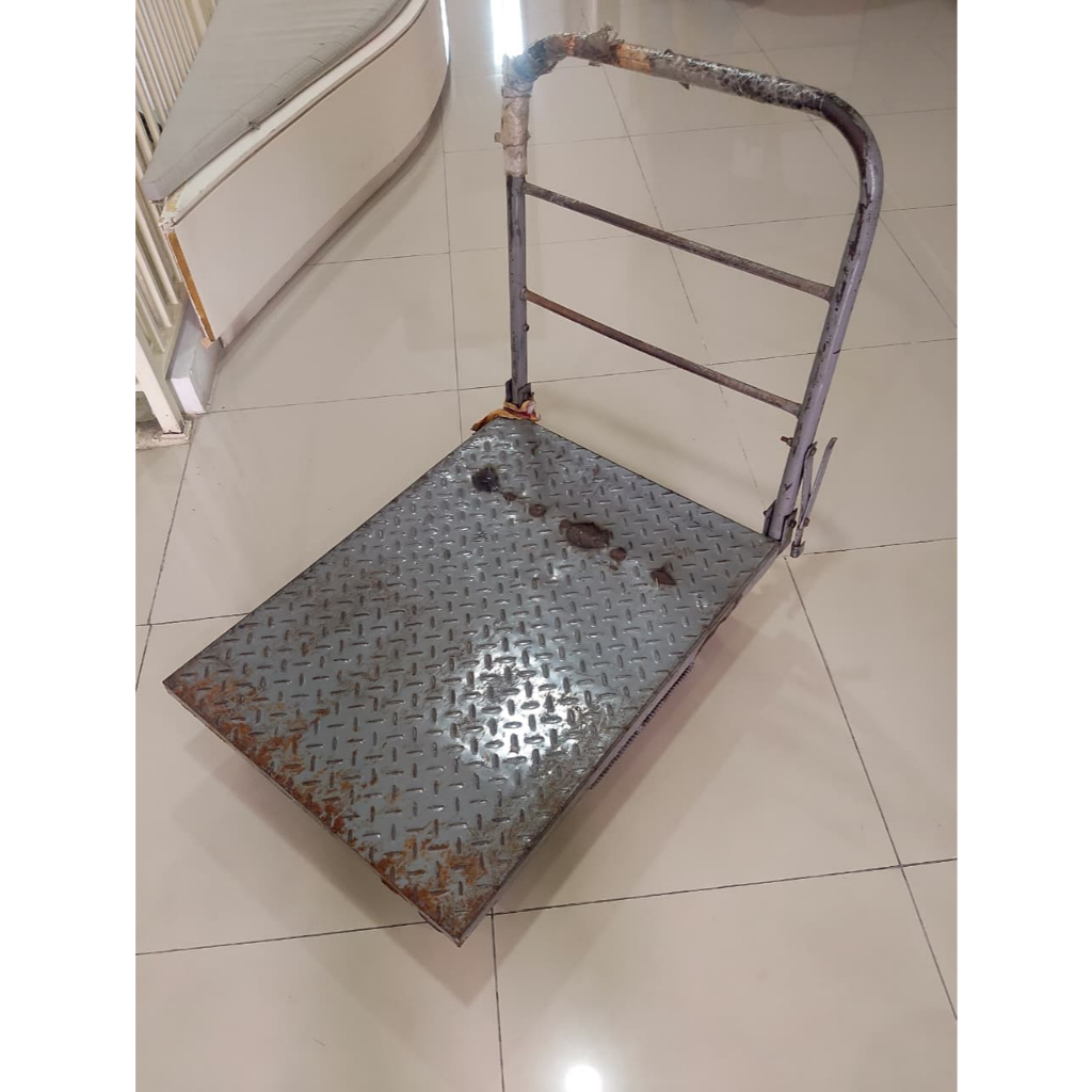 Dijual Trolley / Trolly Kecil Bekas Multifungsi Kondisi Masih Bagus | Troli Barang Serbaguna Kokoh