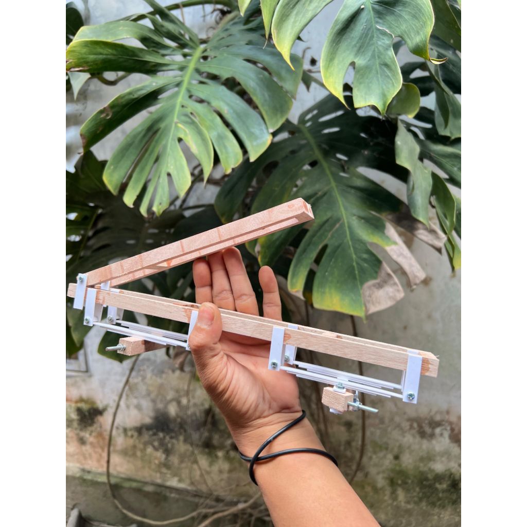 Sasis miniatur truk plastik bisa oleng bisa belok